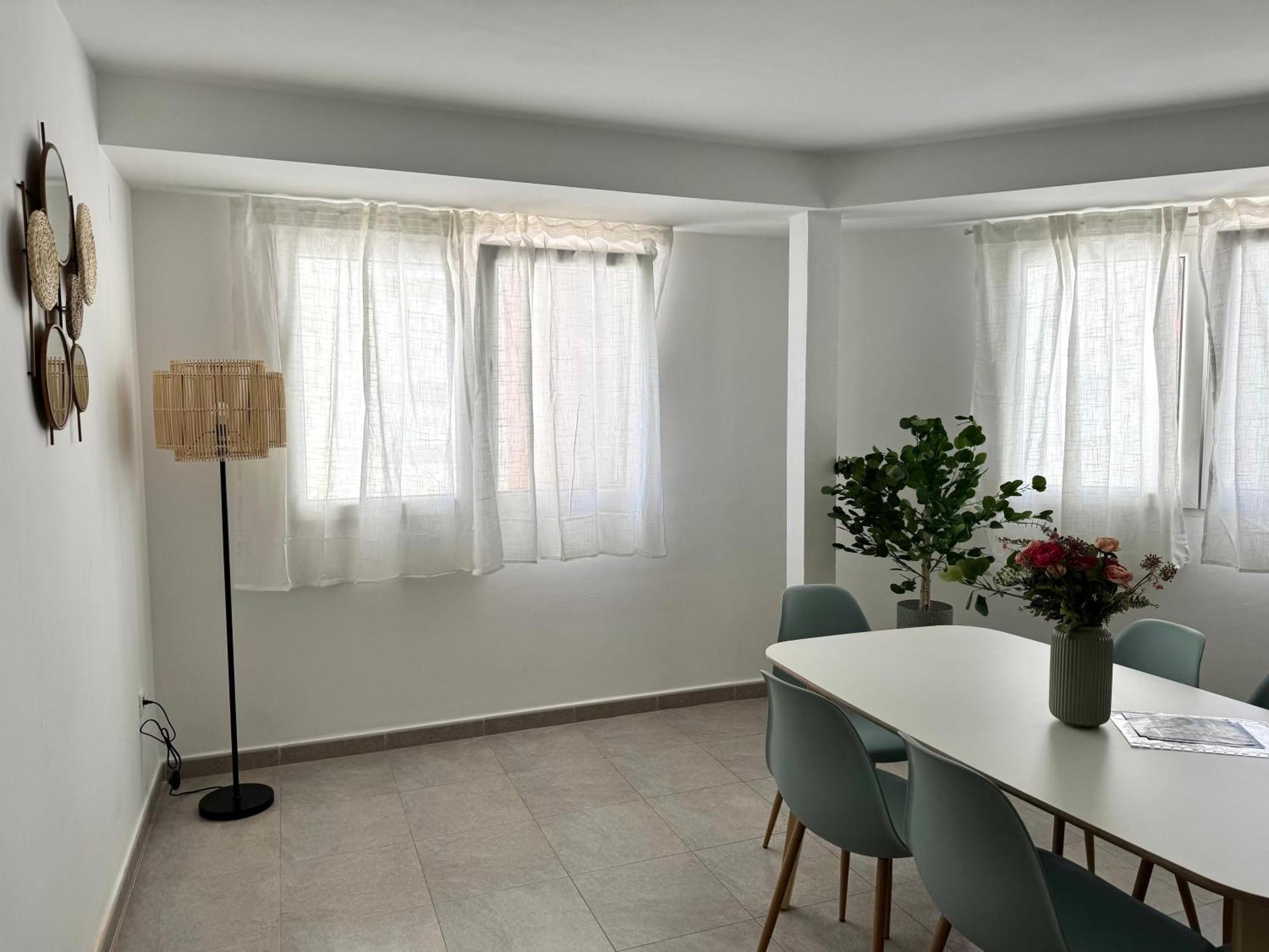 Apartamentos Gandia Familiar 3000 Екстериор снимка